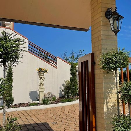 Appartamento In Villa Villalfonsina Luaran gambar